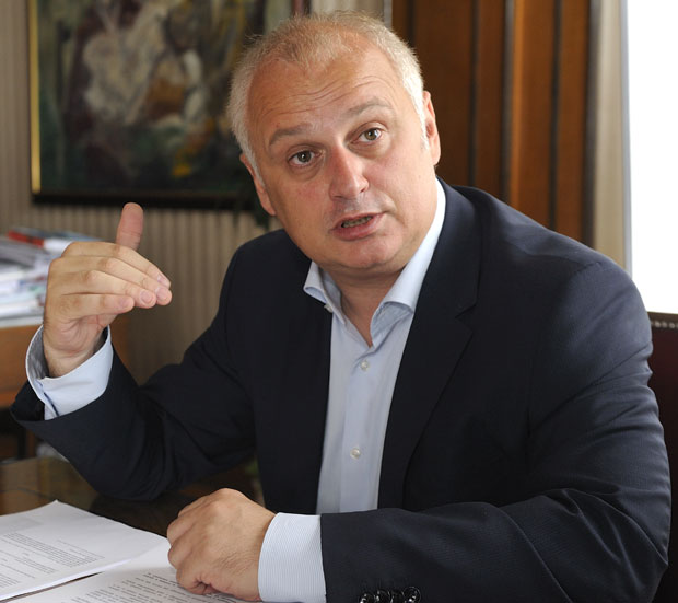 Уместо паркинга коридор